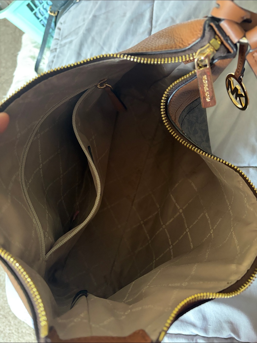 Michael Kors Brown & Tan Signature Hobo Shoulder Bag - Picture 2 of 3